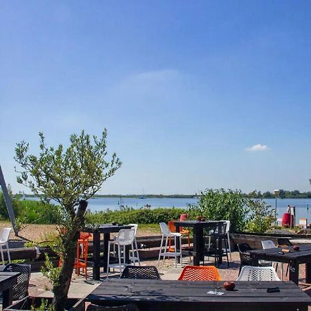 Chalet Op Camping Lauwersoog Met 3 Slaapkamers En Vaatwasser - Joycasa Eksteriør billede