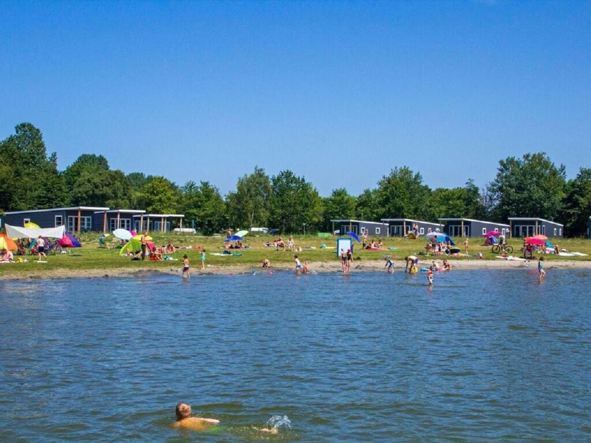 Chalet Op Camping Lauwersoog Met 3 Slaapkamers En Vaatwasser - Joycasa Eksteriør billede